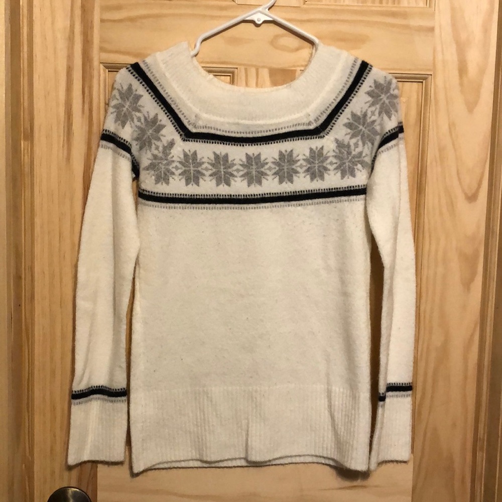 💟(5 for $30) off white sweater